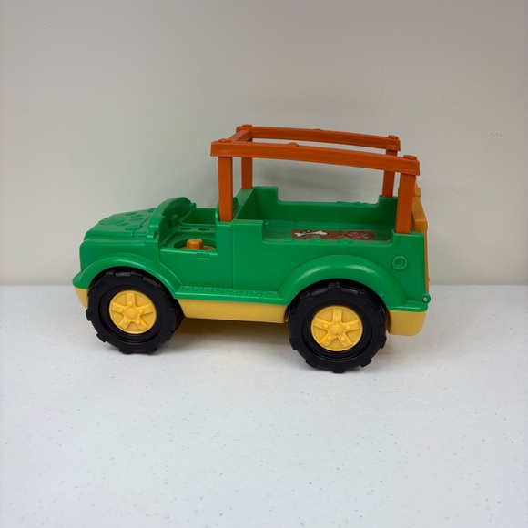 Fisher Price Little People Animal Sounds Safari Truck Green Zoo Vehicle 2011 - Picture 3 of 9